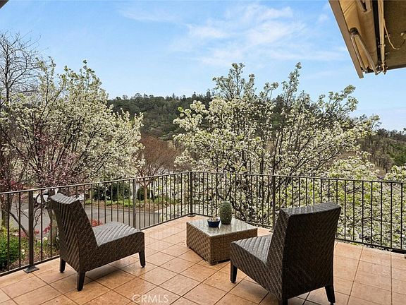 2nd image of 3512 Shadowtree Ln