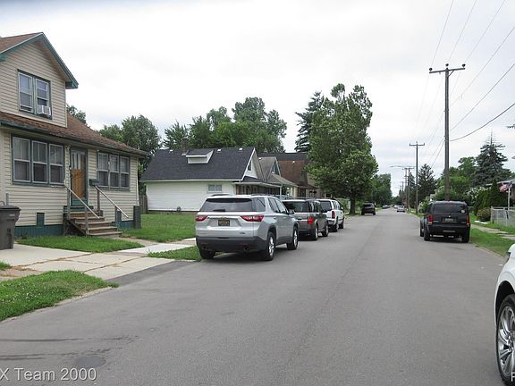 4th image of 4242 7th St