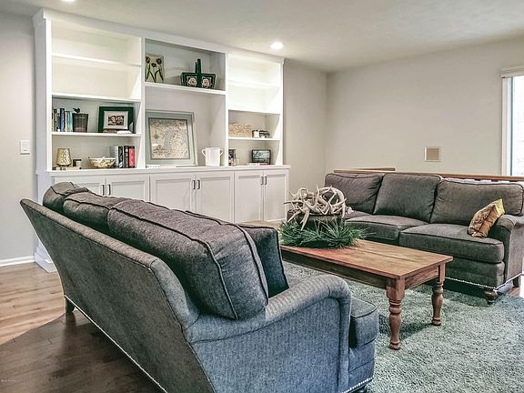 5th image of 17237 Lake Ct