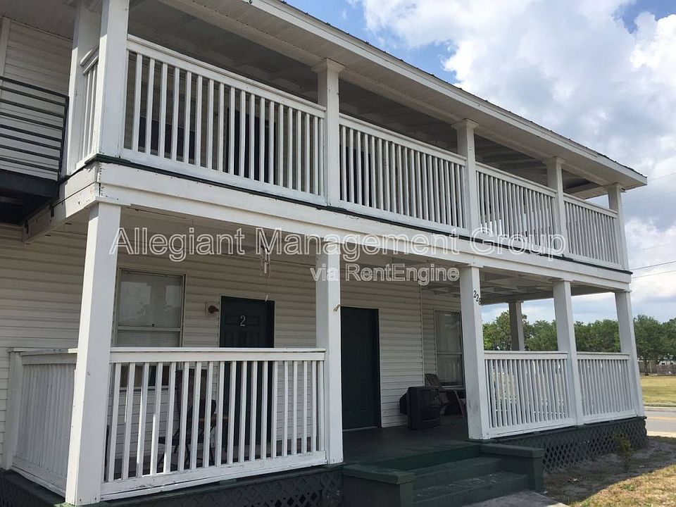 1st image of 228 N Beaumont Ave #1