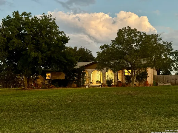 428 West FM 117, Dilley, TX 78017