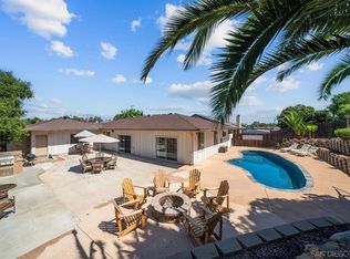 2327 Morro Rd, Fallbrook, CA 92028