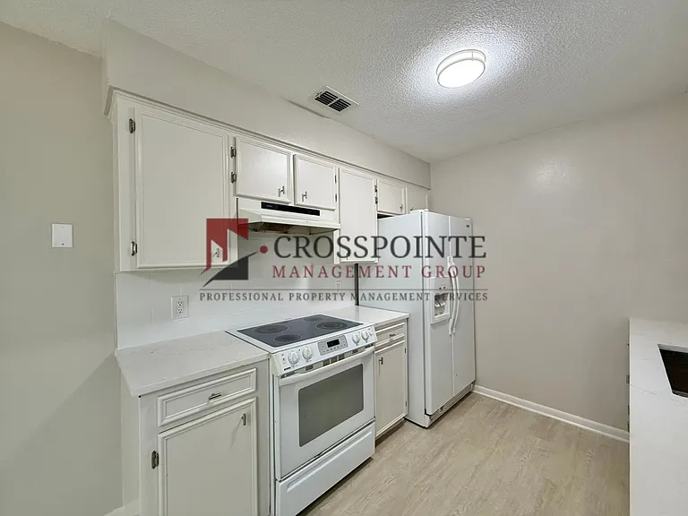 1103 Donna Dr — Photo 7