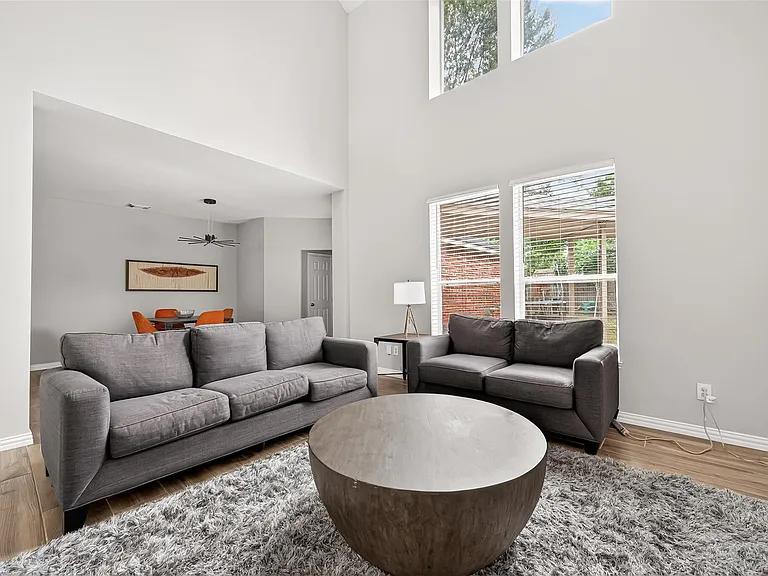 25507 Lyon Springs Ct — Photo 16