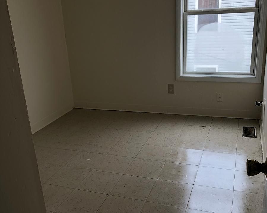 1st image of 109 Pirtle Ter
