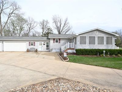 5005 NW Merrimac Ave, Riverside, MO, 64150
