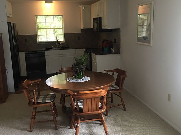 4th image of 421 Orchid Dr