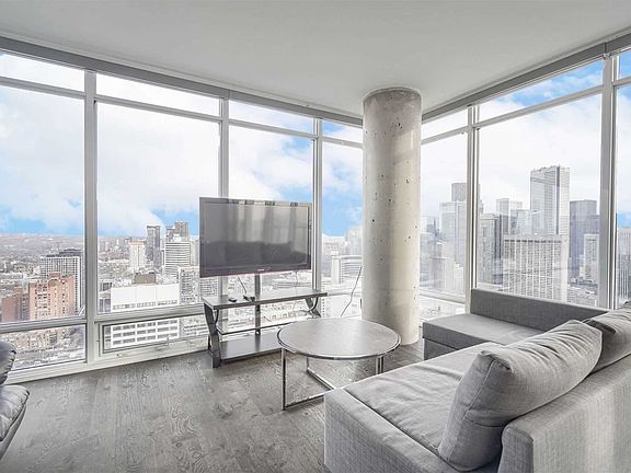 3rd image of 488 University Ave #3307