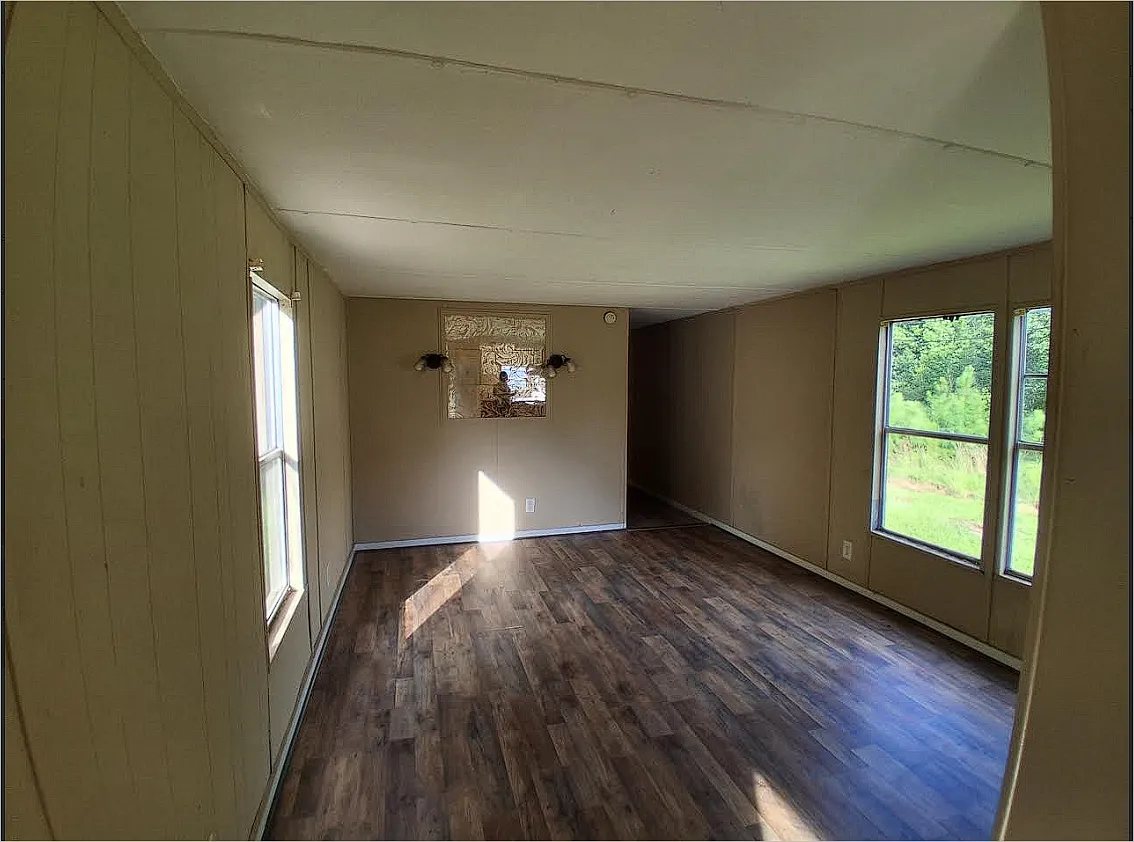 2 bed, 750 sqft, $650 — Photo 4