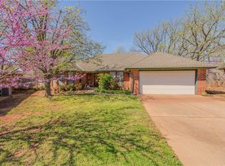 2412 Santa Fe Cir, Edmond, OK 73012