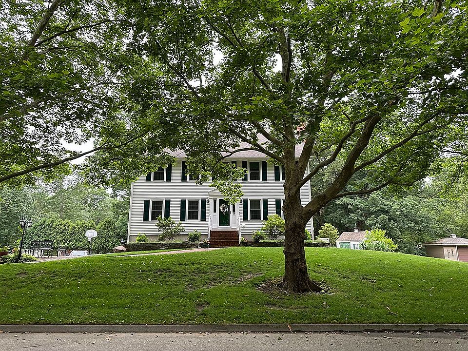 1st image of 35 Papino Rd