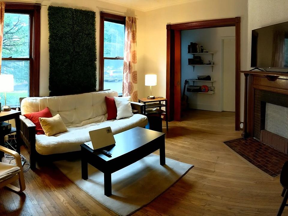 This is a common space for Apt-1. You have an open space next to the house, so you get lights and breeze coming through. Both Apt-1 and Apt-2 have windows for all sides, so fresh air can go through.