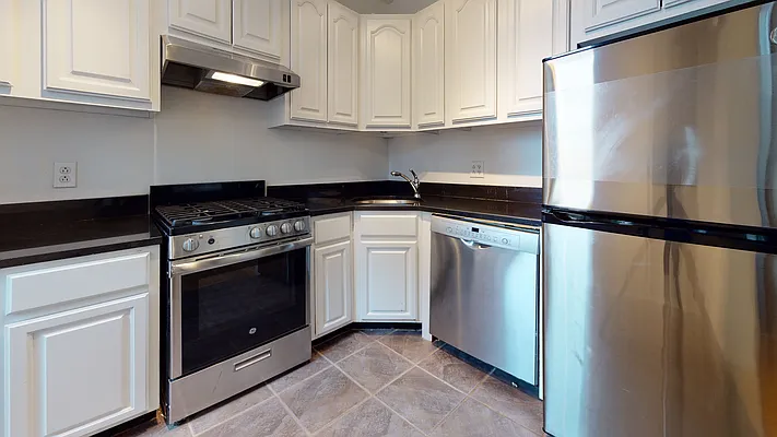 Rented by Bond New York | media 6