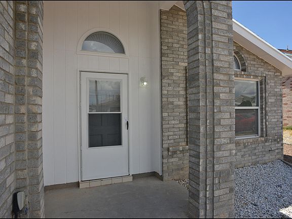 3rd image of 11053 Golden Pond Dr