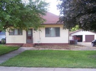 1106 Valmont St, Palmer, NE 68864