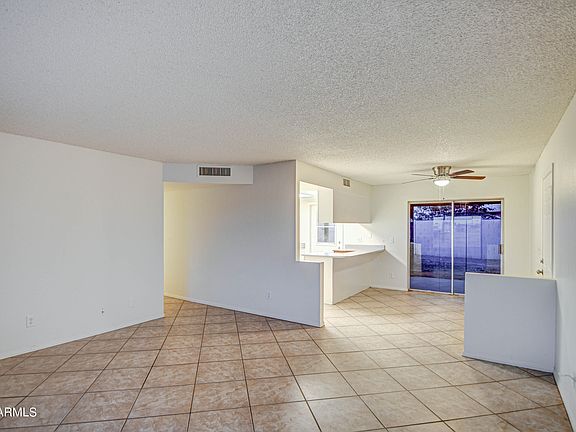 5th image of 3010 W HOLLY Street