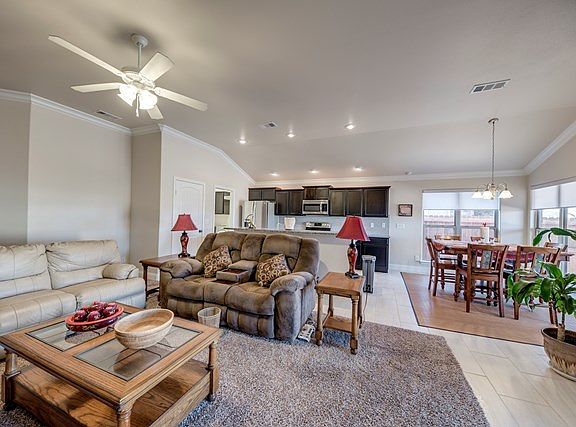 5th image of 6812 Cowboy Dr