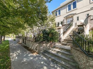 392 Emerson St, Denver, CO 80218