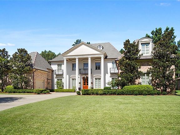 2nd image of 400 Pencarrow Cir