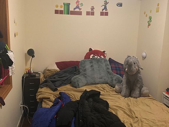4th image of 1612 W Beach Ave Front 3