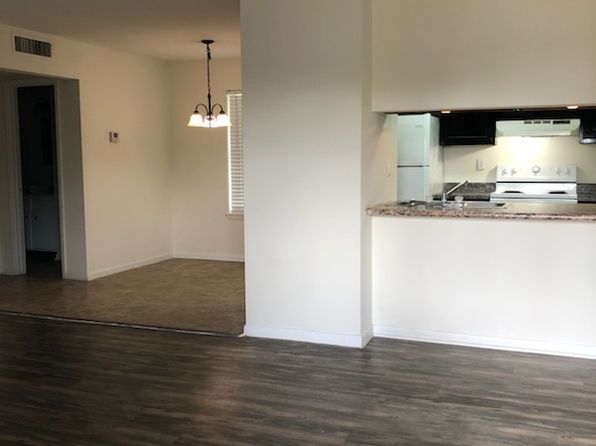 520 E Lagrange St #12