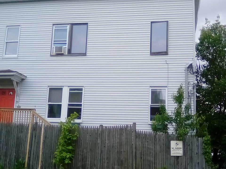 2nd image of 18 Ward St APT 2F