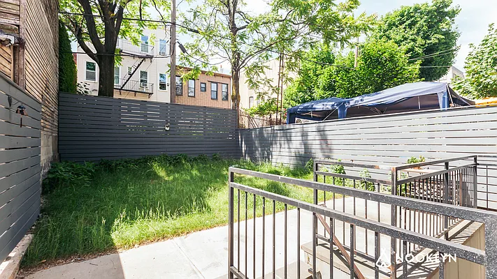 Rented by Nooklyn NYC LLC | media 11