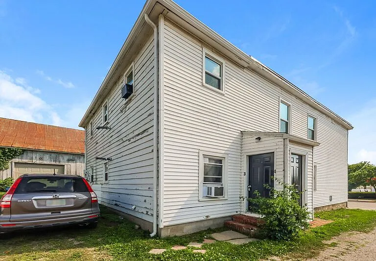 124 S Chillicothe St #4 — Photo 3