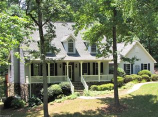 206 Cody Dr, Thomasville, NC 27360
