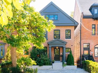 149 Roxborough St E, Toronto, ON M4W 1V9