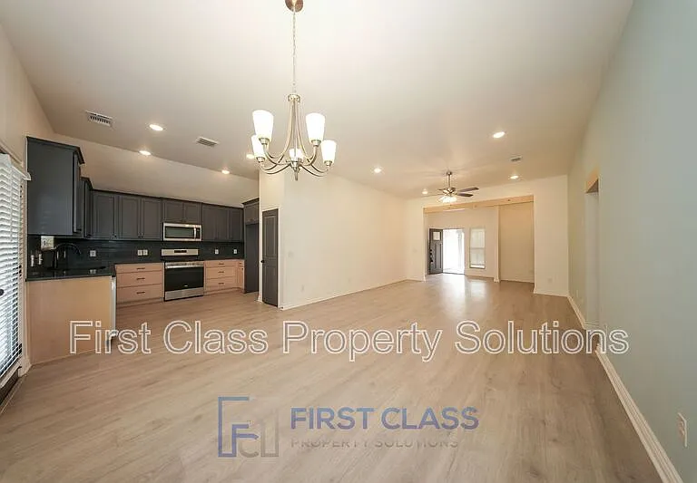 13305 Watson Dr — Photo 7