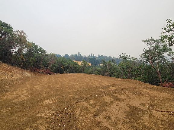 2nd image of 435 Hagle Ln