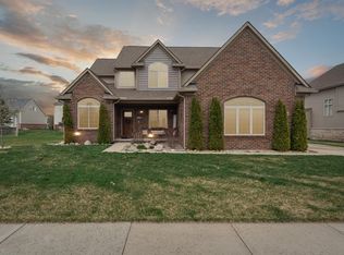 836 W Bay Shore Dr, Oxford, MI 48371