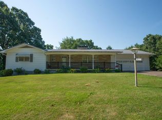 1427 Hawthorne Dr, Neosho, MO 64850