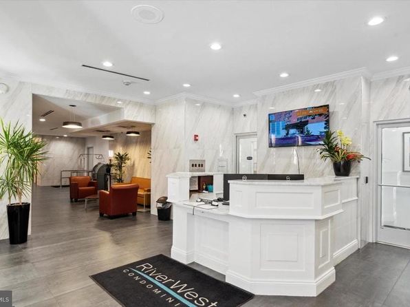 2101-17 Chestnut St #810