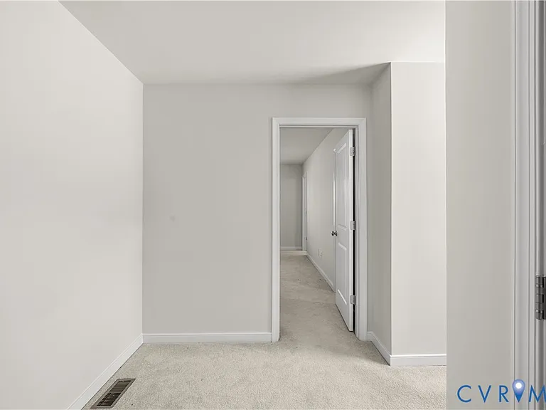 3372 Dewsberry Ln — Photo 13
