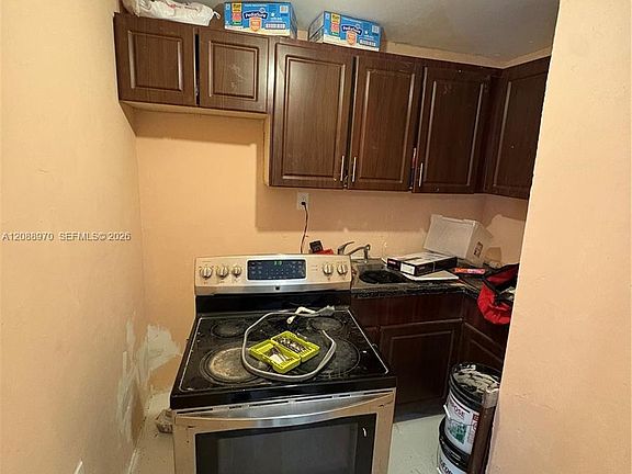 4th image of 7812 NE Miami Ct
