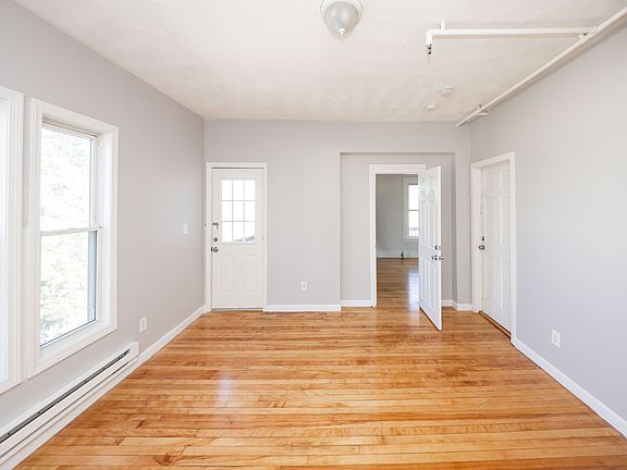 2nd image of 92 Green Hill Pkwy #2