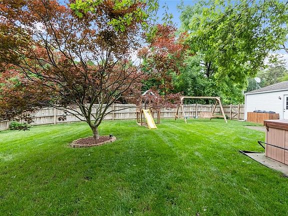 5th image of 1312 Brownswood Dr