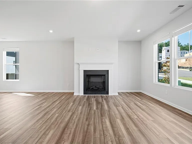 1359 Creek View Ln NW — Photo 7