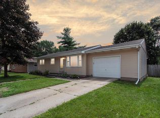 2119 Maple Ave, Loves Park, IL 61111
