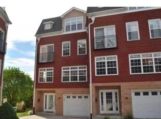 227 Gay St, Philadelphia, PA 19128