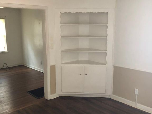 huge dining room with built-ins