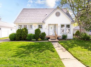 4292 Griffith Ave, Berkley, MI 48072