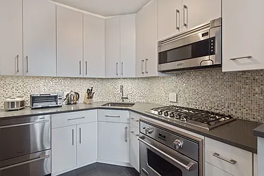 Rented by BLU Real Estate