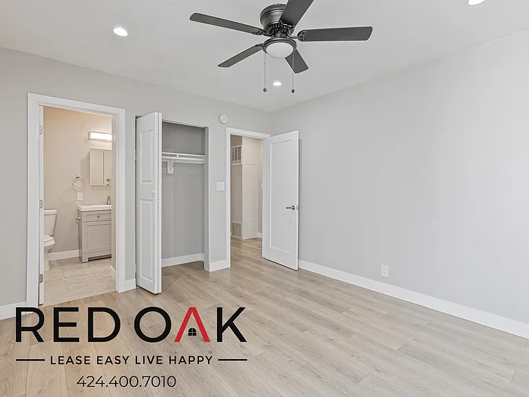 929 N Genesee Ave #6 — Photo 15