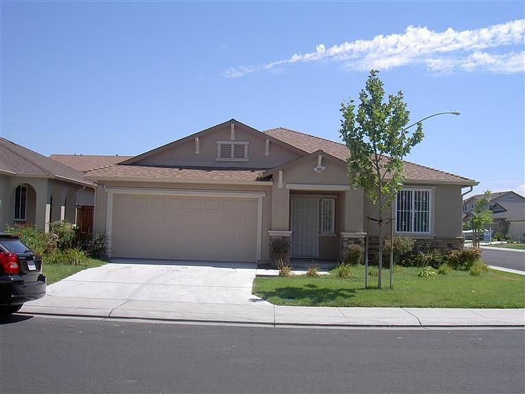 1st image of 2750 Playa Del Sol Ave