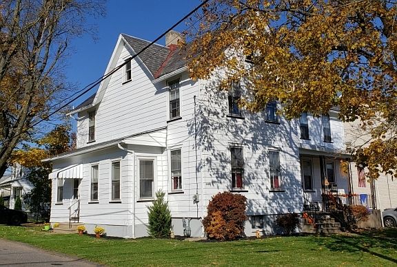 3rd image of 610 Avenue A