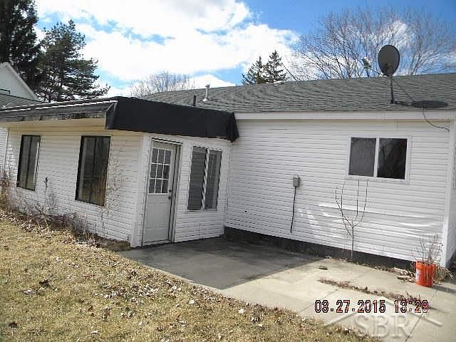 1st image of 122 W Stark Dr