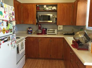 111 S 6th St, Central Point, OR 97502